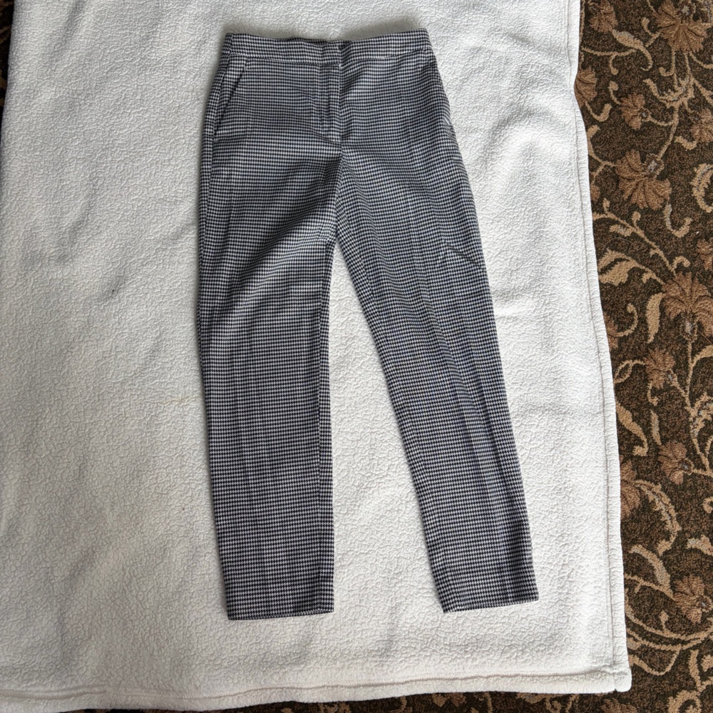 H&M Women's Black and White Checkered Straight Leg Pants